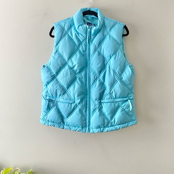 BABY BLUE PUFFER VEST - Picture 1 of 4